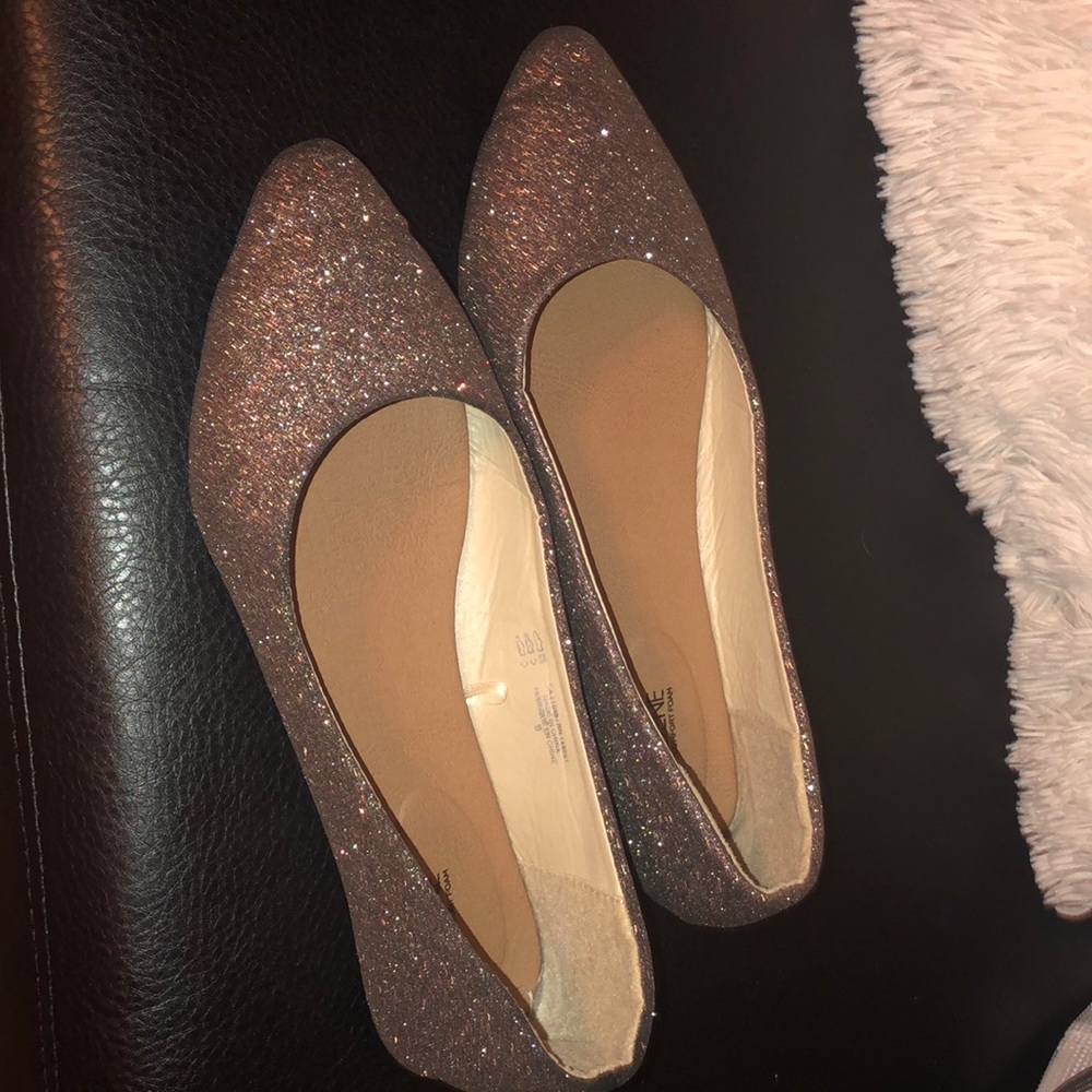 Never worn sparkly Arden flats!